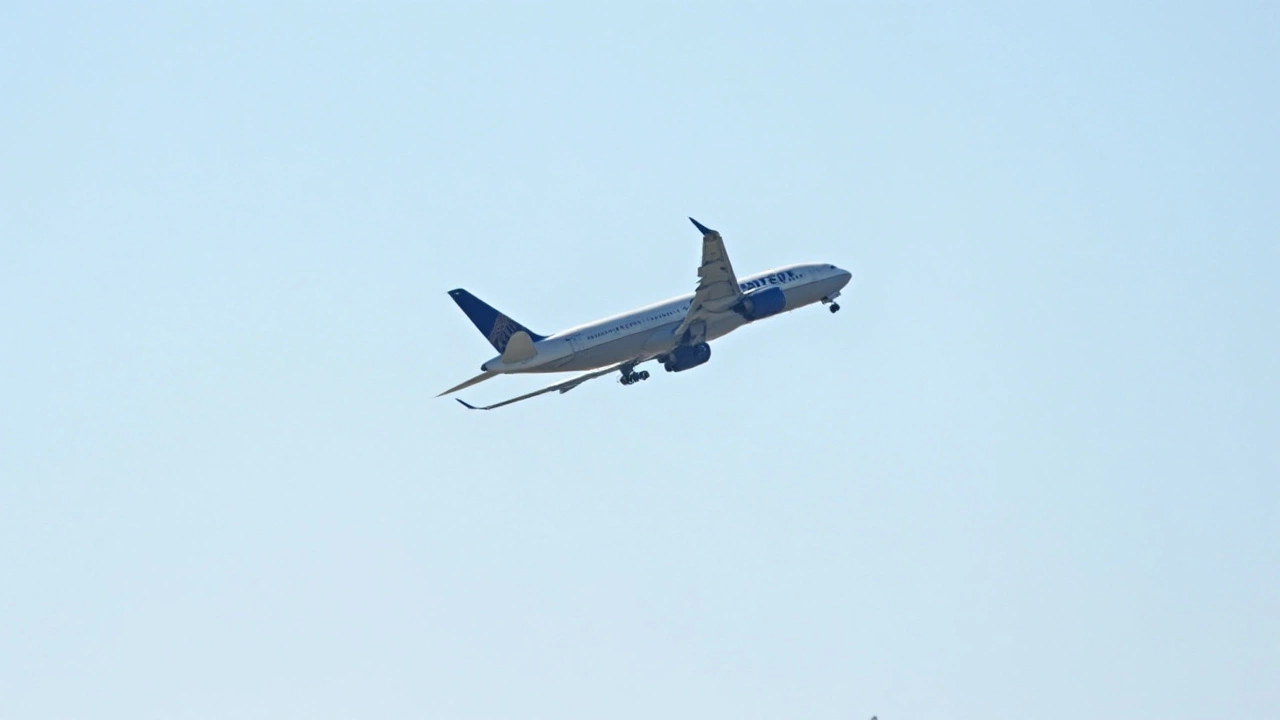 United Airlines Tightens Domestic Check-In Cutoff to 45 Minutes Amid Summer Travel Surge