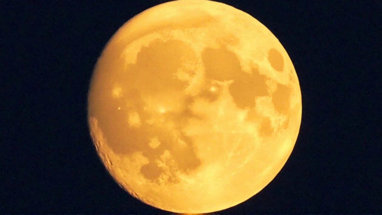 How to Catch the Buck Moon at Its Best